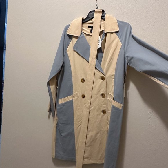 Colorblock Belted Trench Coat NWT - Picture 1 of 4